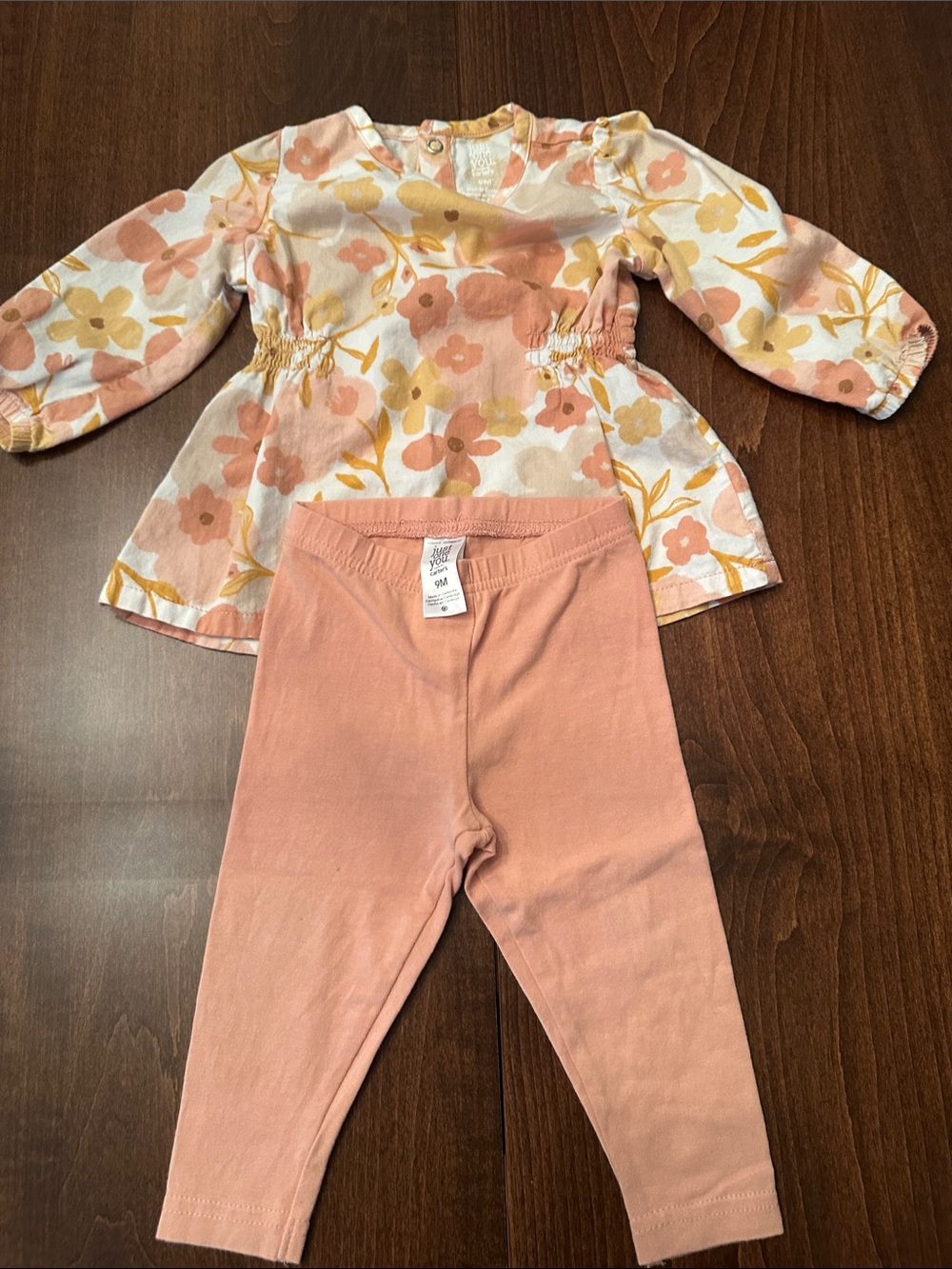 Carter’s Baby Girl Mixed Outfit Bundle - Pink, Peach, White, Gray, Floral - Picture 7 of 9